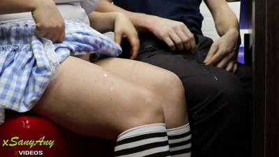 Молодая школьница дрочит однокласснику на домашнем задании-xsanyAny